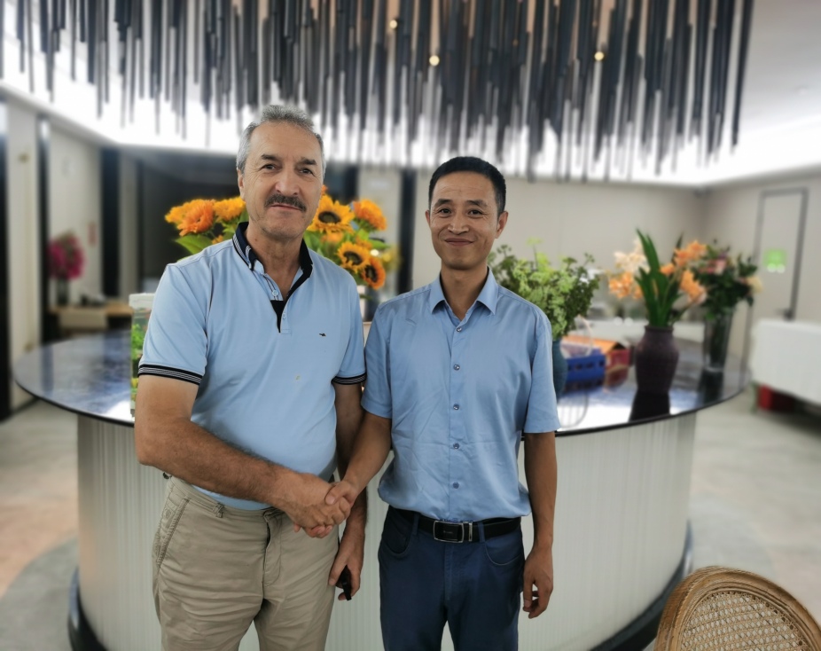 Projeto de fábrica de limpeza de carpetes no Cazaquistão